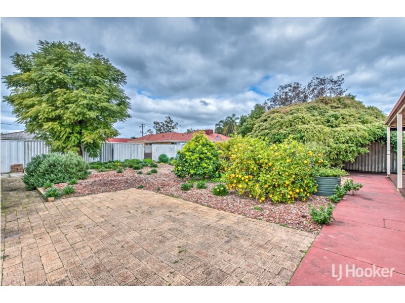 6 Swanley Street, Gosnells WA 6110