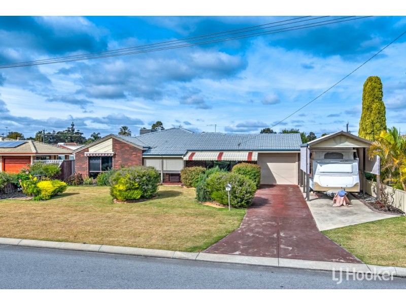 42 Sanderling Drive, Thornlie WA 6108