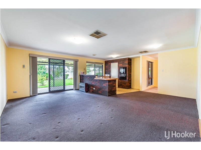 42 Sanderling Drive, Thornlie WA 6108