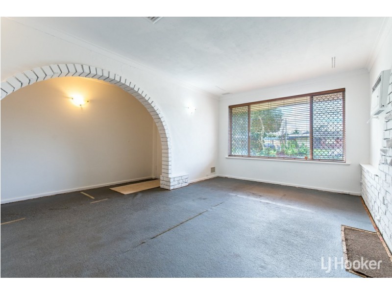 5 Jacaranda Place, Maddington WA 6109