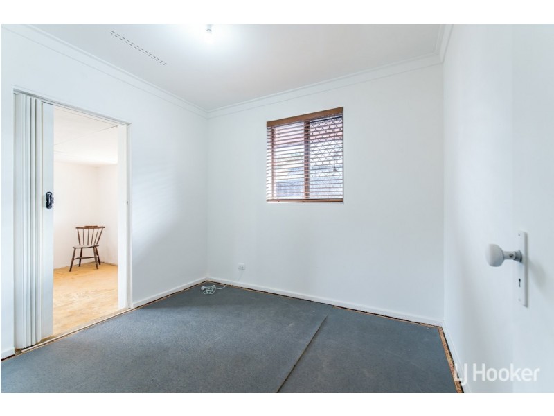 5 Jacaranda Place, Maddington WA 6109