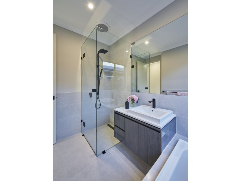 64 Colesbrook Drive, Byford WA 6122