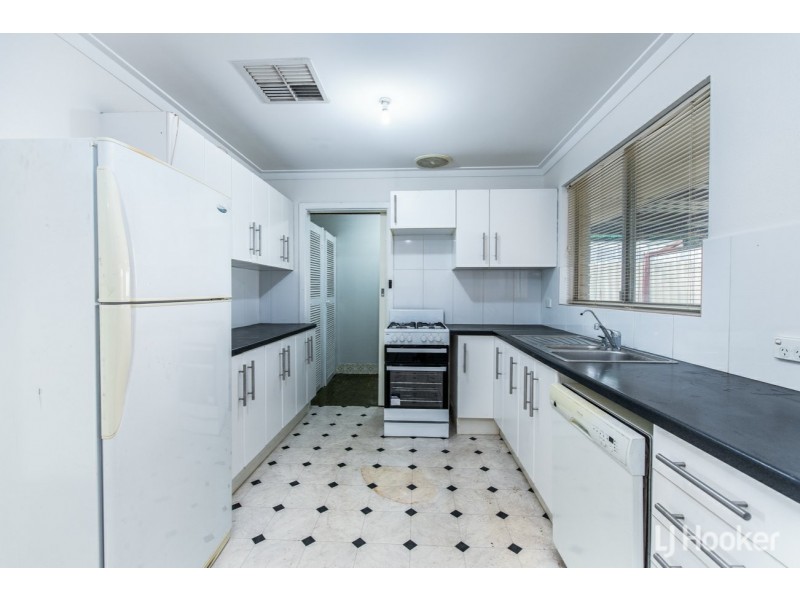 33 Corfield Street, Gosnells WA 6110