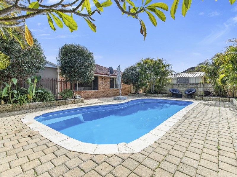 13 Haddon Way, Canning Vale WA 6155