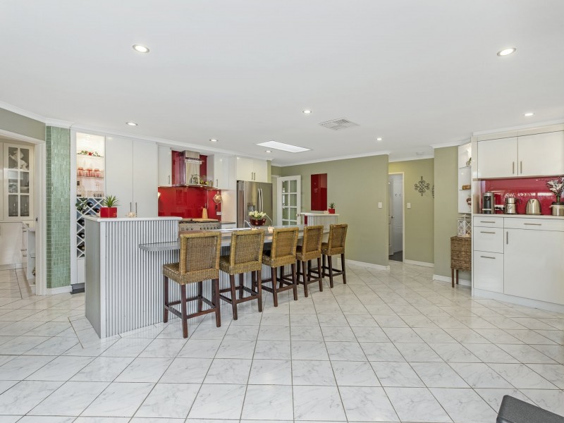 13 Haddon Way, Canning Vale WA 6155