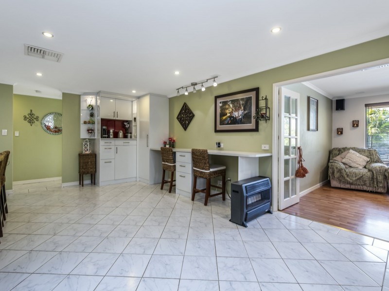 13 Haddon Way, Canning Vale WA 6155