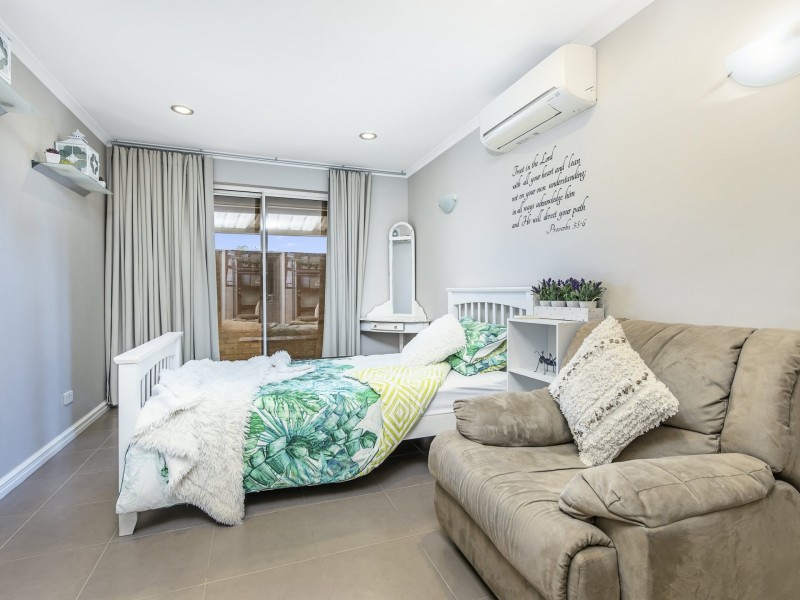 13 Haddon Way, Canning Vale WA 6155