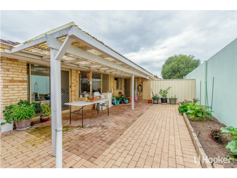 3/24 Southdown Place, Thornlie WA 6108