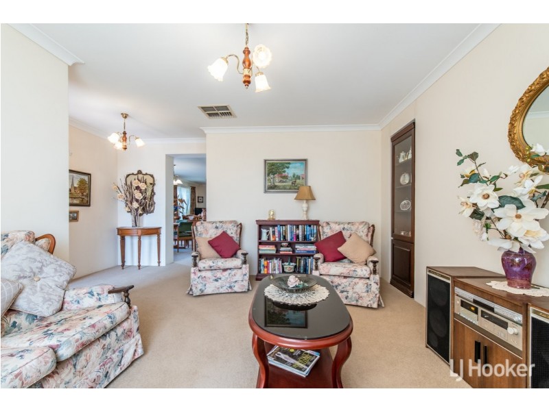 1/6 Heron Place, Maddington WA 6109