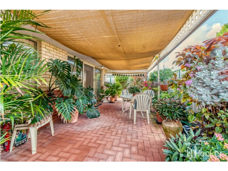 1/6 Heron Place, Maddington WA 6109