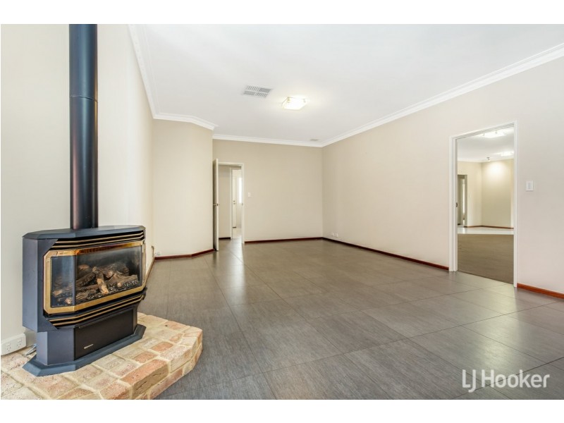 2 Santalum Retreat, Canning Vale WA 6155