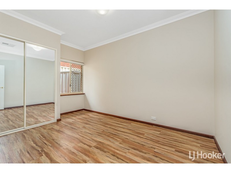 2 Santalum Retreat, Canning Vale WA 6155