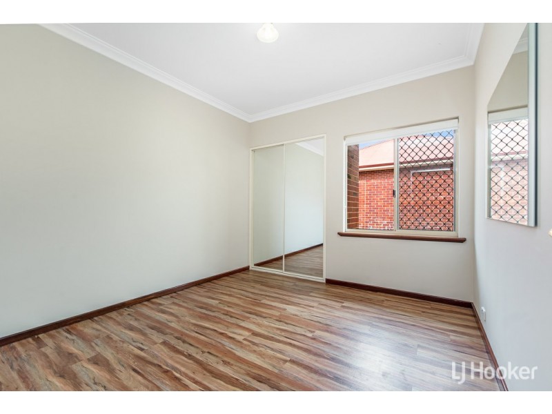 2 Santalum Retreat, Canning Vale WA 6155