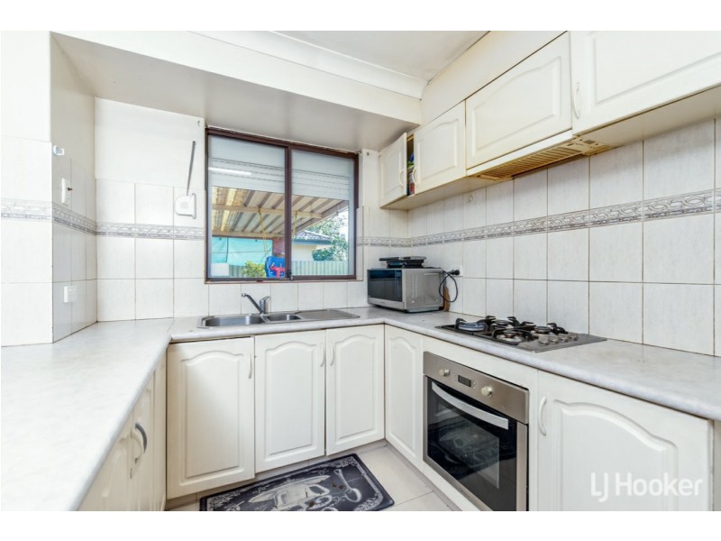 70 Shillington Way, Thornlie WA 6108