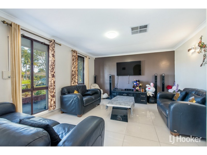 70 Shillington Way, Thornlie WA 6108