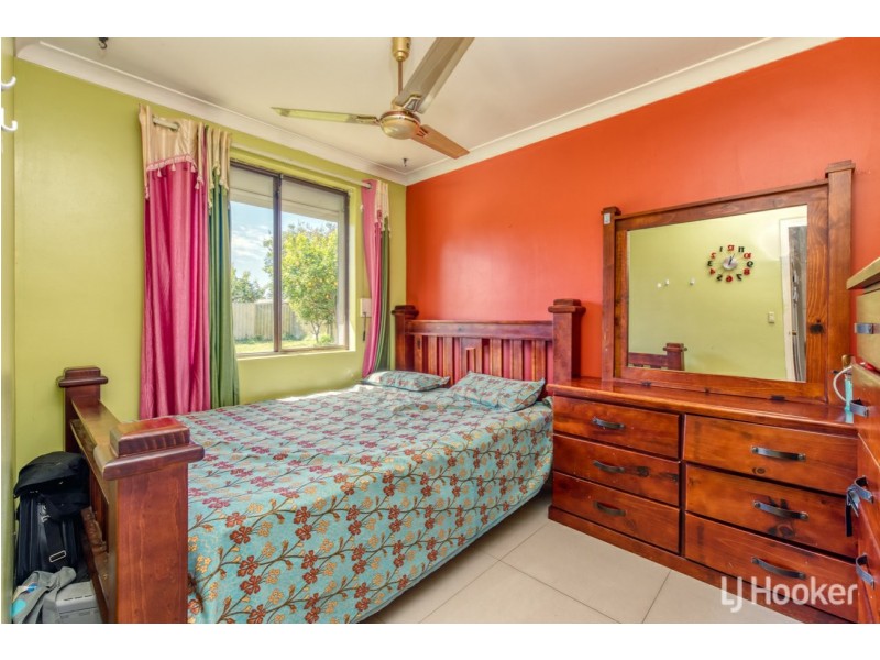 70 Shillington Way, Thornlie WA 6108