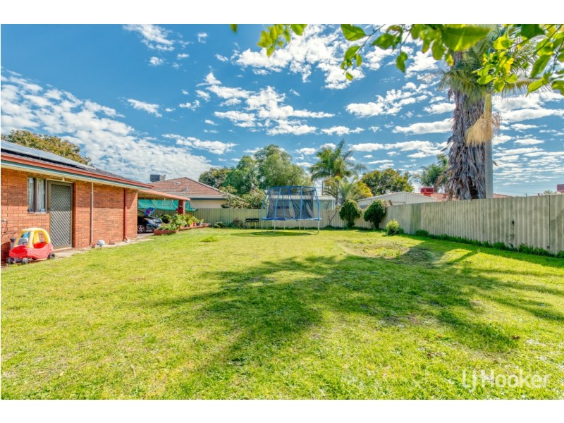 70 Shillington Way, Thornlie WA 6108