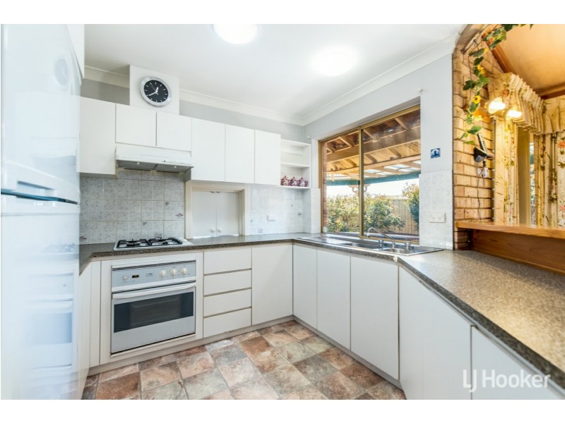 9/9 Heron Place, Maddington WA 6109