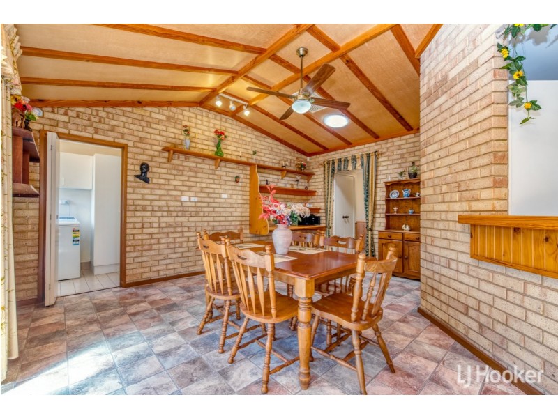 9/9 Heron Place, Maddington WA 6109