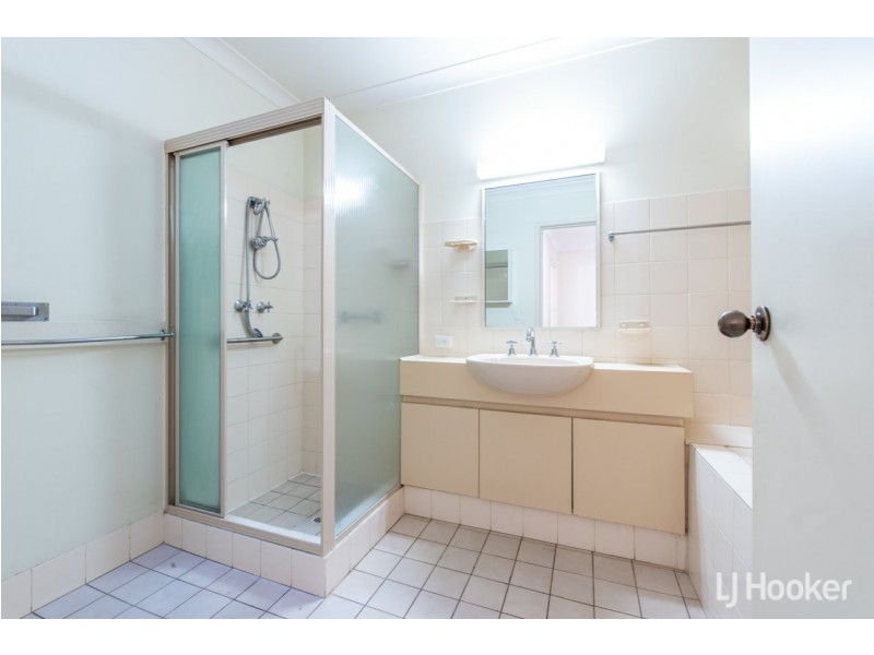 9/9 Heron Place, Maddington WA 6109