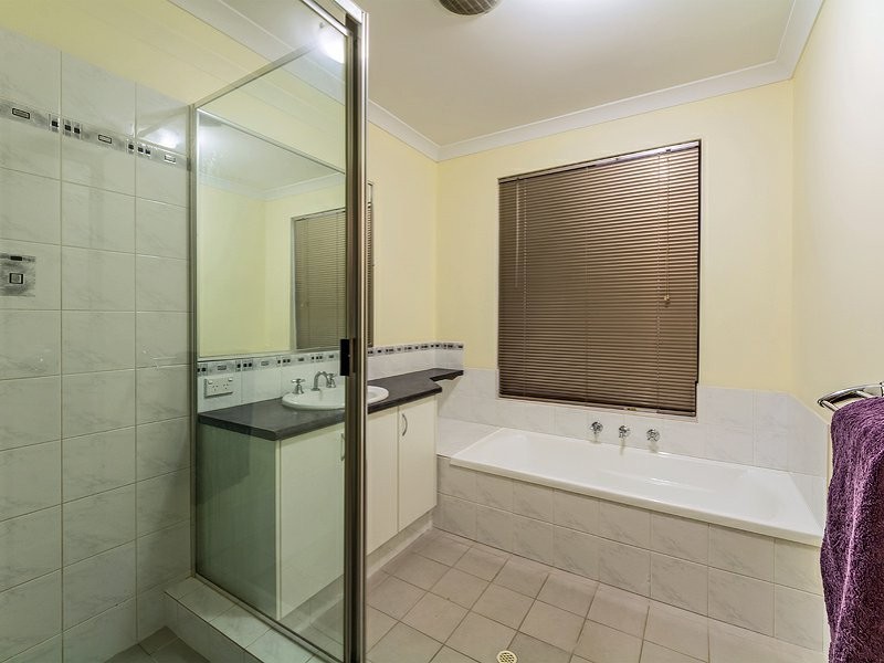 8 Philadelphia Parade, Canning Vale WA 6155