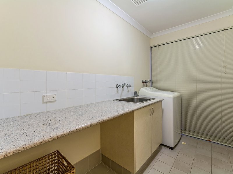 8 Philadelphia Parade, Canning Vale WA 6155