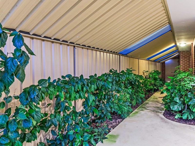 8 Philadelphia Parade, Canning Vale WA 6155