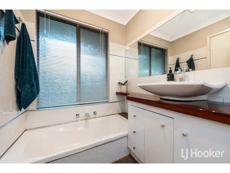 7 Cleve Way, Gosnells WA 6110