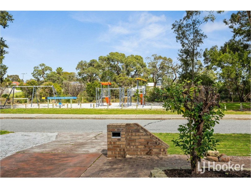 12 Dwyer Crescent, Gosnells WA 6110