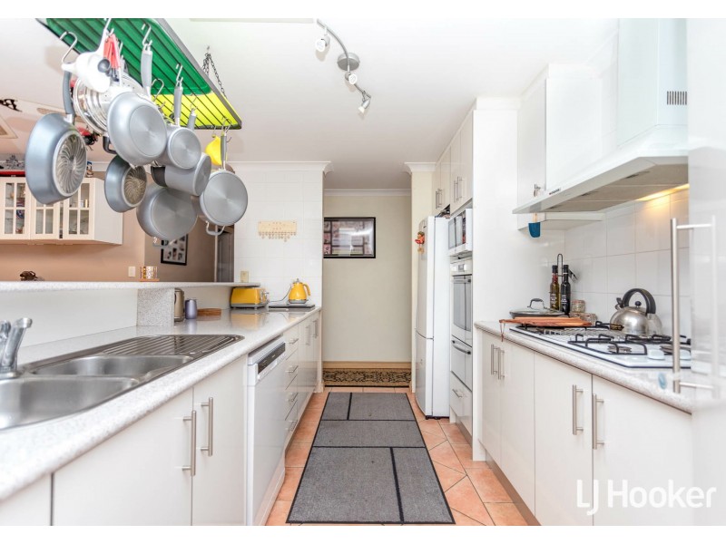 9 Greenough Way, Gosnells WA 6110