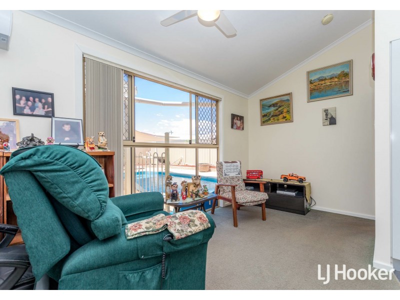 9 Greenough Way, Gosnells WA 6110