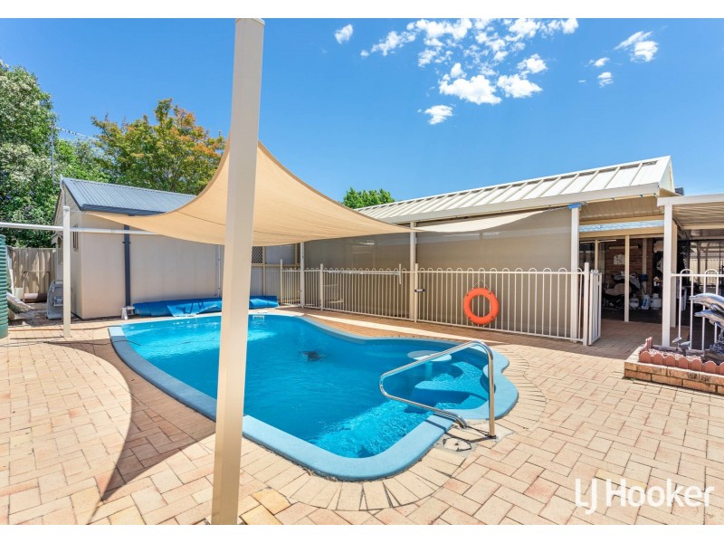 9 Greenough Way, Gosnells WA 6110