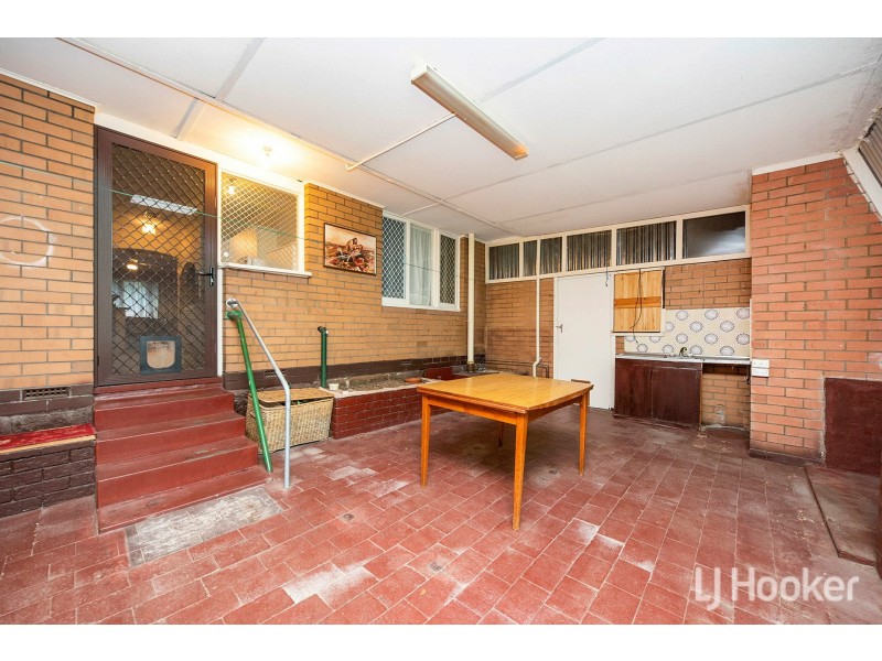 102 Verna Street, Gosnells WA 6110