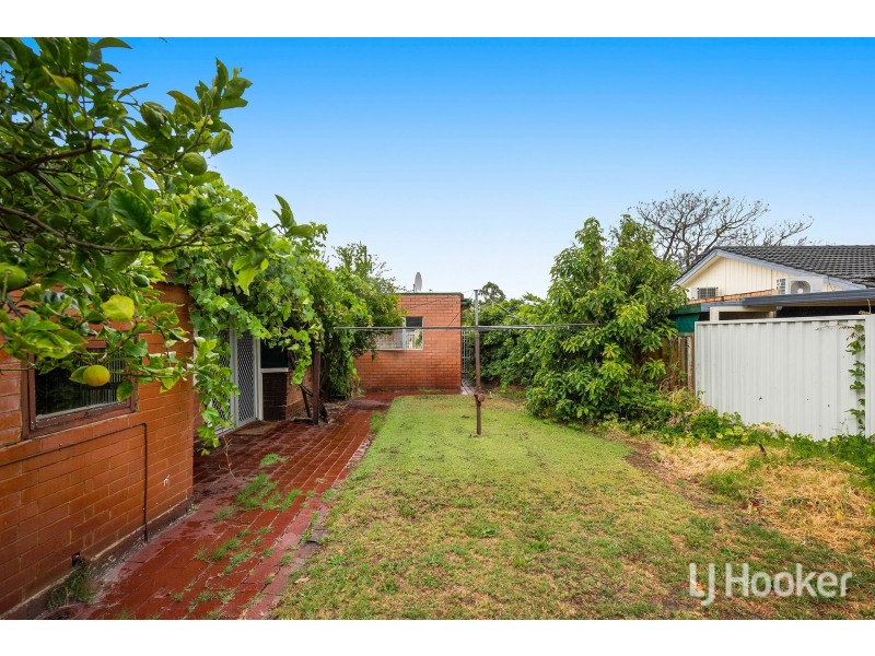 102 Verna Street, Gosnells WA 6110