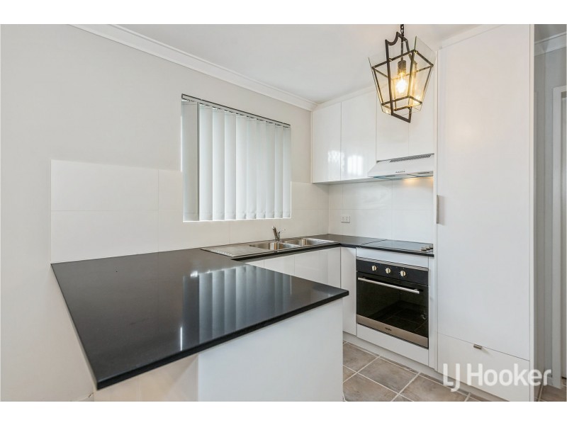 28 Wooramel Crescent, Gosnells WA 6110