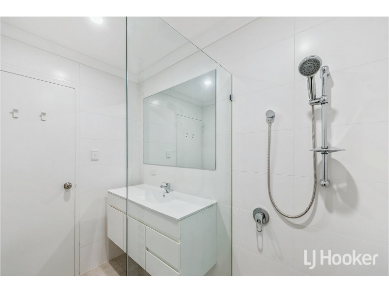 28 Wooramel Crescent, Gosnells WA 6110