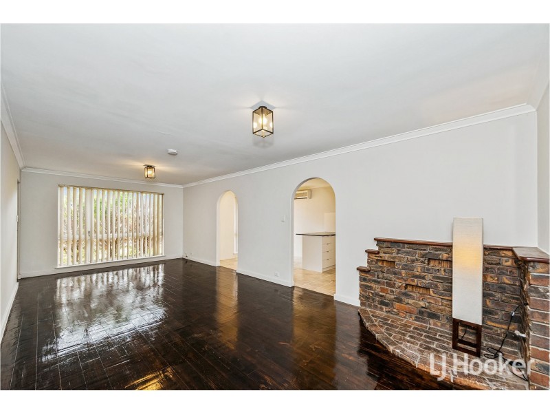 28 Wooramel Crescent, Gosnells WA 6110