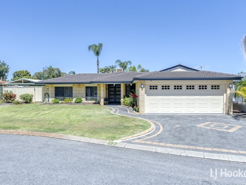 13 Imperial Court, Thornlie WA 6108