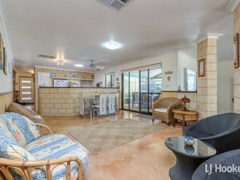 13 Imperial Court, Thornlie WA 6108