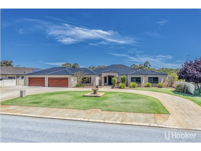 121 Southacre Drive, Canning Vale WA 6155