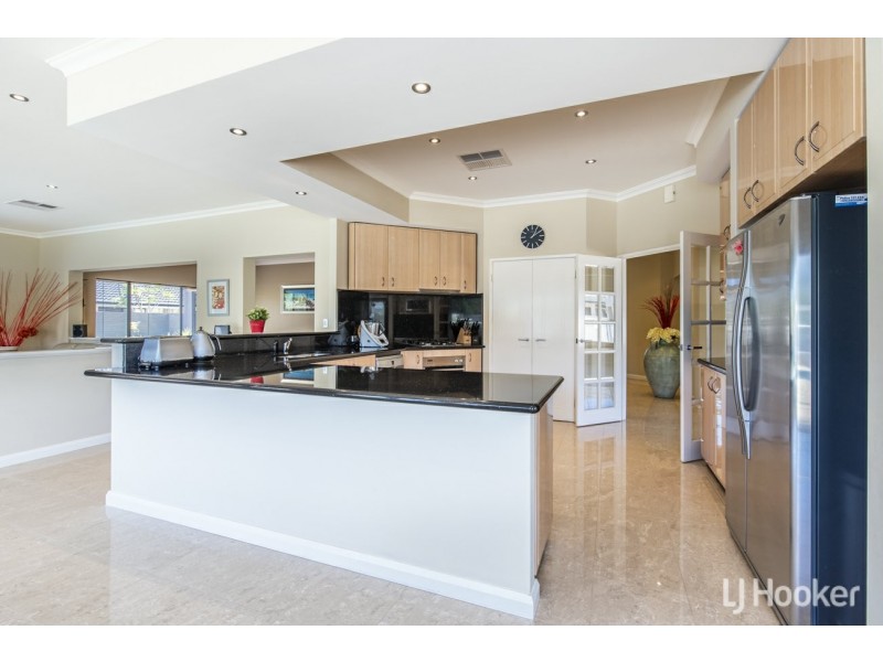 121 Southacre Drive, Canning Vale WA 6155