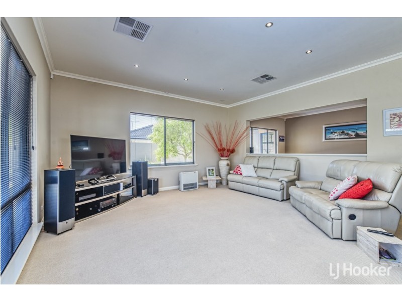 121 Southacre Drive, Canning Vale WA 6155