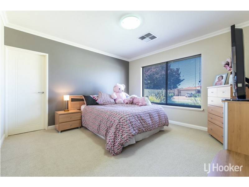 121 Southacre Drive, Canning Vale WA 6155