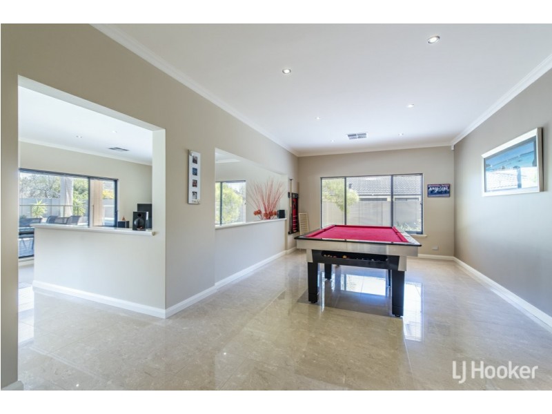121 Southacre Drive, Canning Vale WA 6155