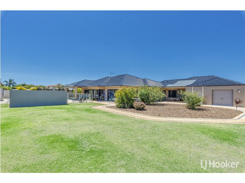 121 Southacre Drive, Canning Vale WA 6155