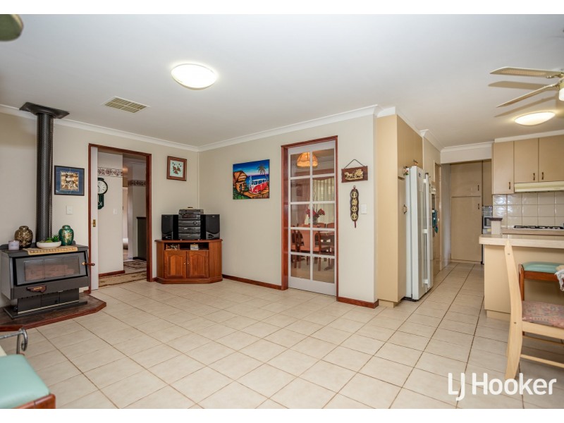 22 Eynesford Street, Gosnells WA 6110
