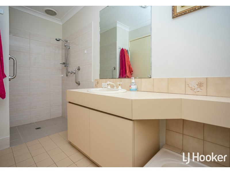 22 Eynesford Street, Gosnells WA 6110