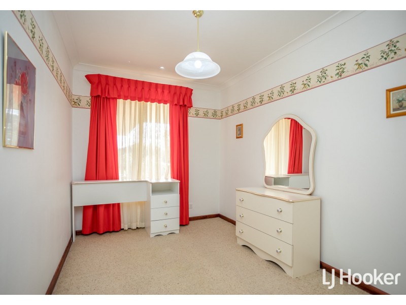 22 Eynesford Street, Gosnells WA 6110