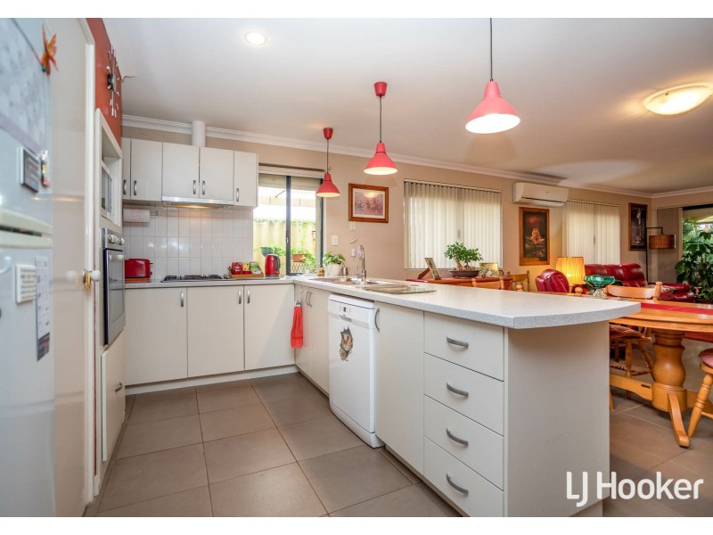 33 Casablanca Avenue, Southern River WA 6110