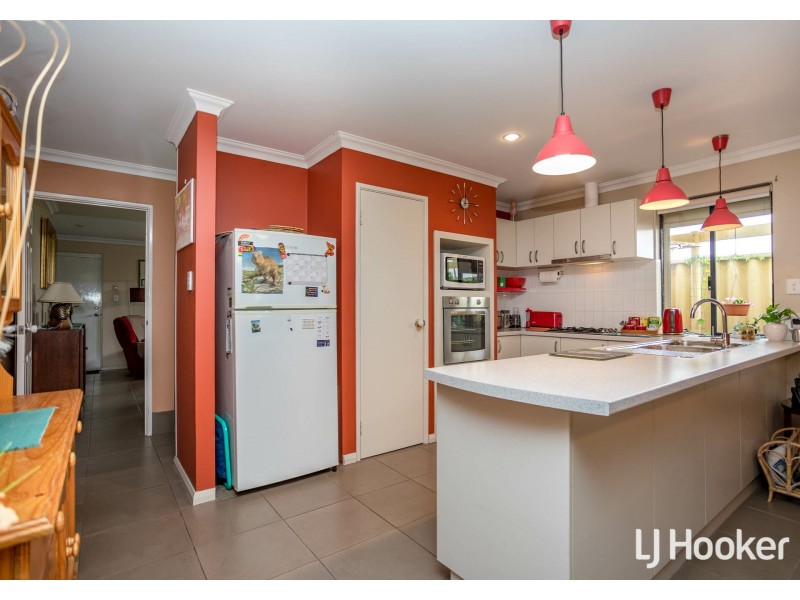 33 Casablanca Avenue, Southern River WA 6110